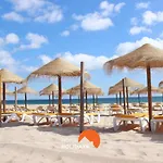 #057 T1 Rossio 43d By Holidays شقة *
